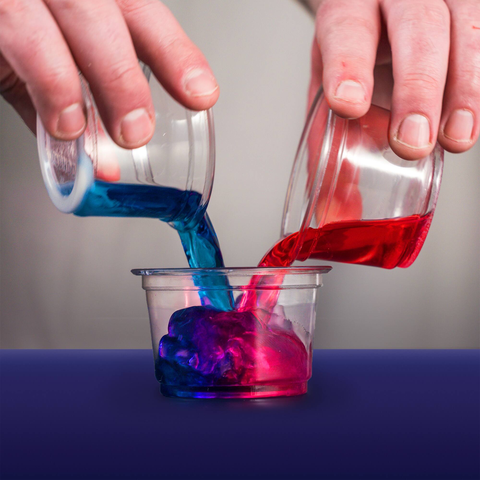 National Geographic™ Cool Reactions Chemistry Kit